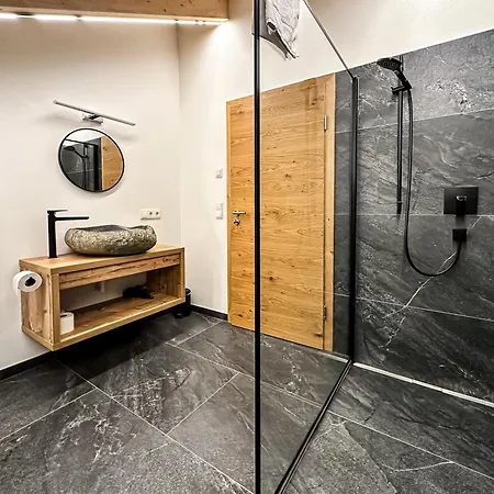 Apartment Ours Living Penthaus - Inkl Private Sauna Und Sommerkarte Hollersbach im Pinzgau