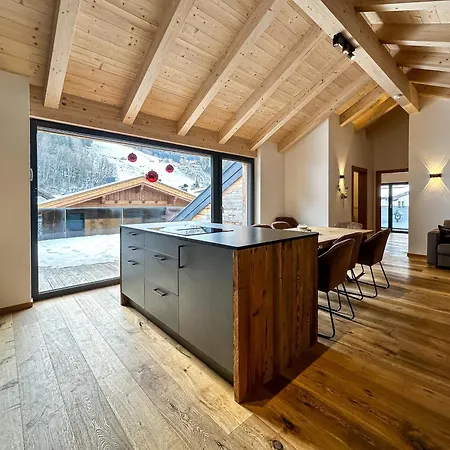 Ours Living Penthaus - Inkl Private Sauna Und Sommerkarte Hollersbach im Pinzgau